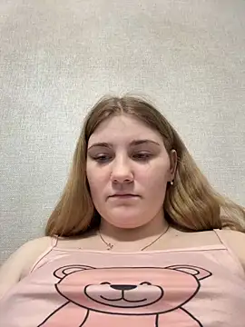 Flowers454 online show from April 2026 09:32:02 PM