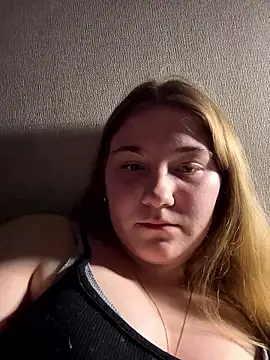 Flowers454 online show from April 2026 12:35:01 AM