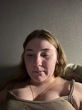 Flowers454 online show from April 2026 09:17:01 PM