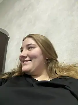 Flowers454 online show from April 2026 06:33:02 PM