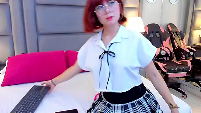 NahiaMendoza online show from June 2026 01:11:02 AM