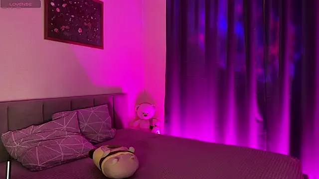 Polly Candy online show from April 2026 04:02:01 PM