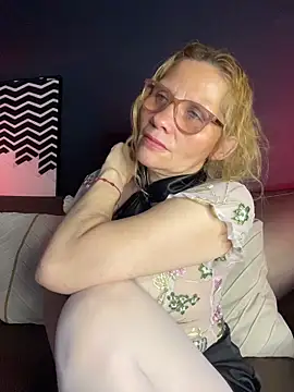 EvangelineLove  online show from May 2026 08:17:02 PM