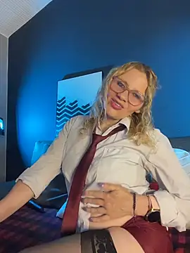 EvangelineLove  online show from April 2026 07:42:02 PM
