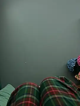 sara 41 online show from April 2026 08:48:01 PM