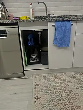 sara 41 online show from April 2026 05:19:01 PM