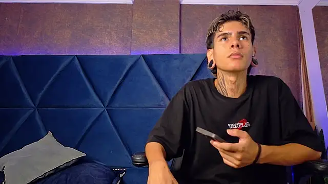 Bel Sebu online show from April 2026 10:47:01 PM