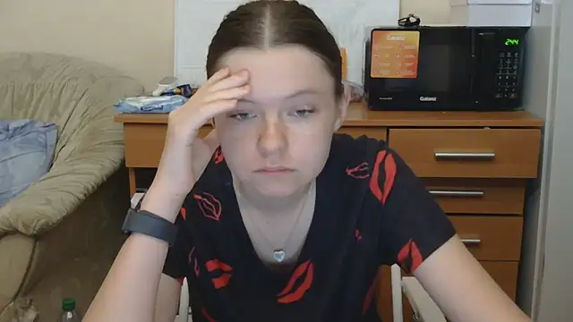 Snapshot of JessicaHolland1 chatting on July 2026 05:43:01 PM JessicaHolland1 online show from July 2026 05:43:01 PM