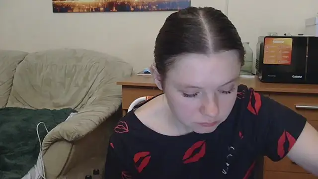 JessicaHolland1 online show from May 2026 07:01:01 PM