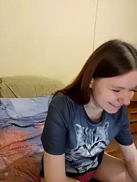 JessicaHolland1 online show from April 2026 05:28:02 PM