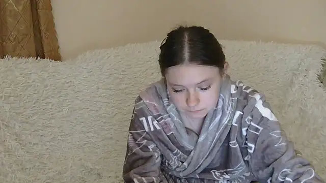 JessicaHolland1 online show from May 2026 06:56:01 PM