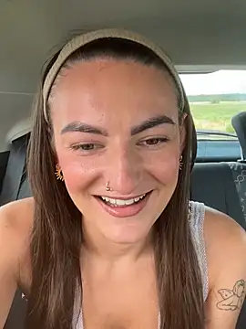 MiaLovesxxx online show from July 2026 02:01:02 PM