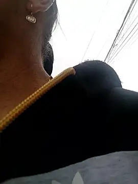 vegonicarouge online show from April 2026 07:18:01 PM