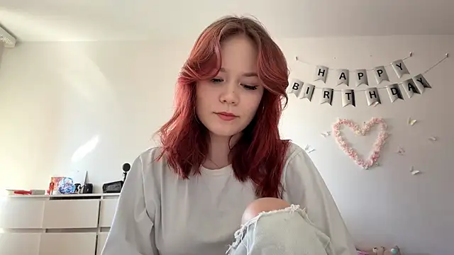 BernieceFender online show from April 2026 09:05:02 AM