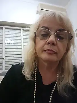 Snapshot of MatureElegantWidow chatting on May 2026 01:04:03 AM MatureElegantWidow online show from May 2026 01:04:03 AM