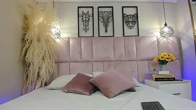 Vaithiare stone online show from April 2026 12:21:02 PM