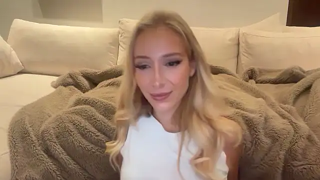ambrefleurxx online show from May 2026 04:38:01 AM