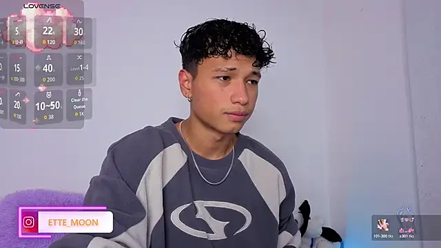 ETTE MOON online show from April 2026 05:08:02 AM