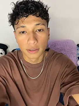 ETTE MOON online show from April 2026 04:47:01 AM