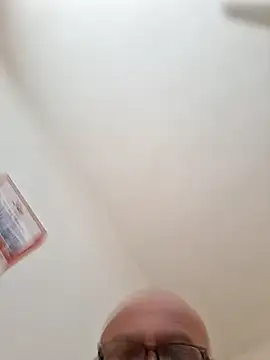 julenvcia online show from April 2026 01:48:01 PM