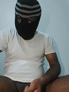 Snapshot of hamy_90 chatting on April 2026 09:39:33 PM hamy 90 online show from April 2026 09:39:33 PM