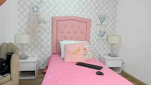 Snapshot of sofia_martinez_9 chatting on May 2026 07:23:02 PM sofia martinez 9 online show from May 2026 07:23:02 PM