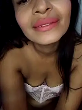 Lia Phone  online show from May 2026 05:51:02 AM