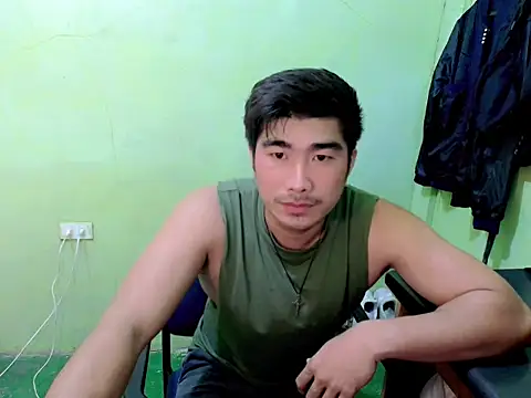 Hunkfireman online show from April 2026 11:51:02 PM