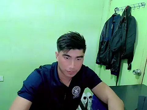 Hunkfireman online show from April 2026 12:53:01 AM