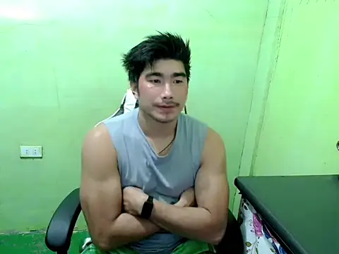 Snapshot of Hunkfireman chatting on June 2026 11:35:02 PM Hunkfireman online show from June 2026 11:35:02 PM