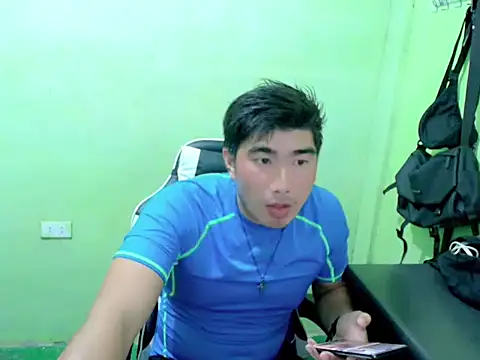 Snapshot of Hunkfireman chatting on June 2026 01:17:02 AM Hunkfireman online show from June 2026 01:17:02 AM