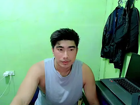 Hunkfireman online show from April 2026 01:12:02 AM