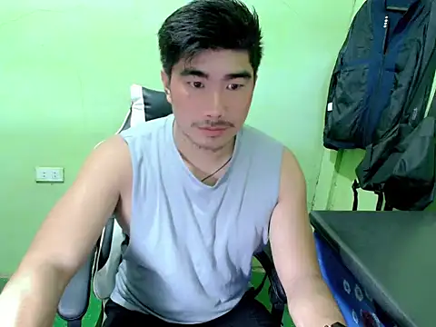 Hunkfireman online show from May 2026 12:53:03 AM