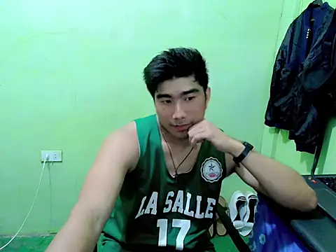 Hunkfireman online show from April 2026 01:07:01 AM