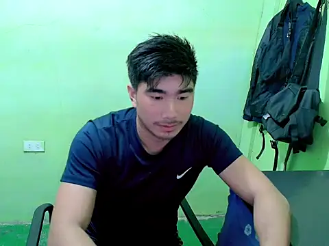 Hunkfireman online show from May 2026 11:17:01 PM