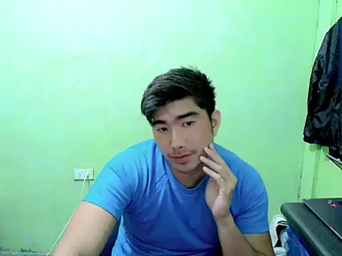 Hunkfireman online show from April 2026 04:03:01 PM