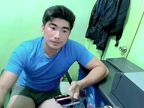 Hunkfireman online show from April 2026 04:09:01 AM