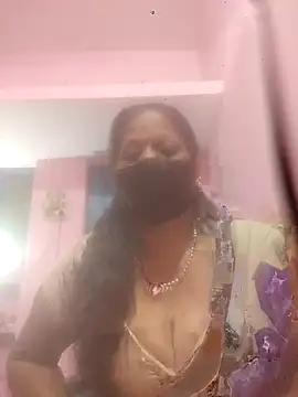 Snapshot of SEEMA_012 chatting on April 2026 05:36:01 AM SEEMA 012 online show from April 2026 05:36:01 AM