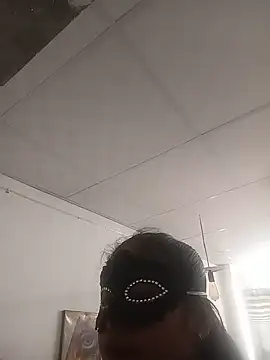 SWEETI HORNY50 online show from May 2026 02:06:02 AM