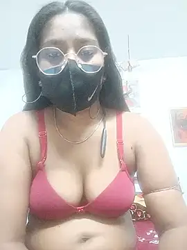 SWEETI HORNY50 online show from May 2026 10:26:01 PM