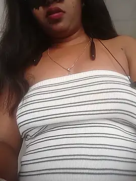 SWEETI HORNY50 online show from May 2026 01:27:02 AM
