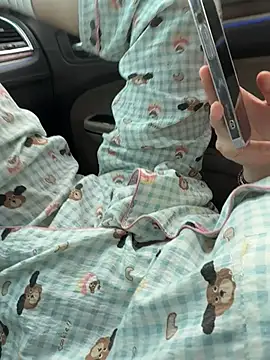 Snapshot of L7D8521 chatting on April 2026 08:17:02 AM L7D8521 online show from April 2026 08:17:02 AM