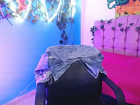 dulce nova online show from April 2026 05:19:02 PM