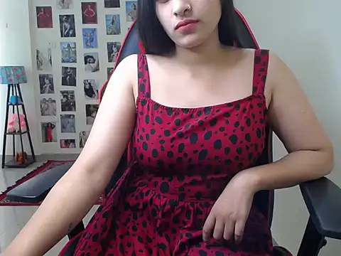 Kinky babyy online show from April 2026 06:25:02 AM
