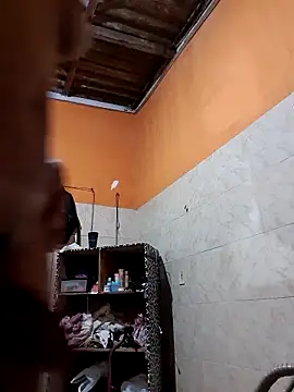 bbzinhas26 online show from April 2026 12:05:01 AM