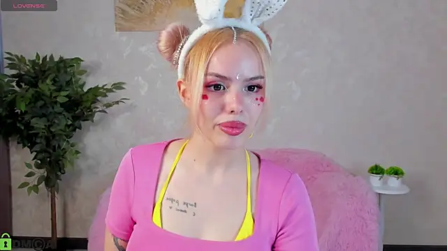 Hannah Mc kay online show from April 2026 12:31:01 PM