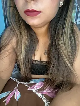 Snapshot of velvet-charmm chatting on April 2026 05:52:01 AM velvet-charmm online show from April 2026 05:52:01 AM