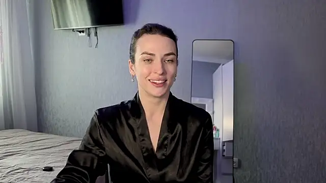 Kira  love1 online show from May 2026 12:32:02 PM