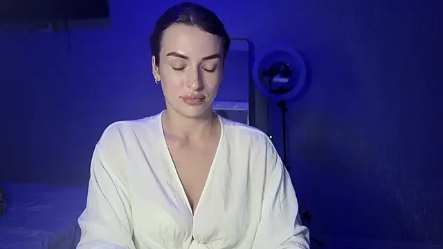 Kira  love1 online show from June 2026 09:01:02 PM