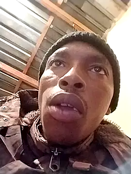 alphamale25 online show from April 2026 06:22:01 PM